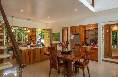 Chiguata House | Ambar Deluxe Beach Jungle Pool House