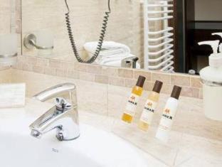 Emaus Hotel | Amber Hotel