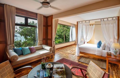 Pantai Tengah Villa | Ambong Pool Villas - Private Pool