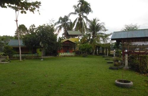 Bohorok House | AMBOW Homestay Jungle Trekking & Village Tour