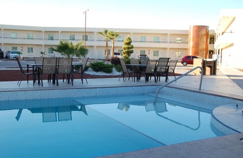 Delicias Hotel | American Inn Hotel & Suites Delicias