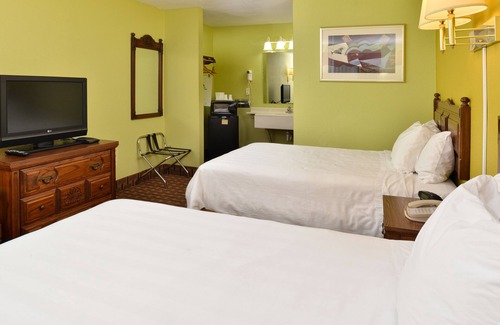 Princeton Hotel | American Inn Princeton