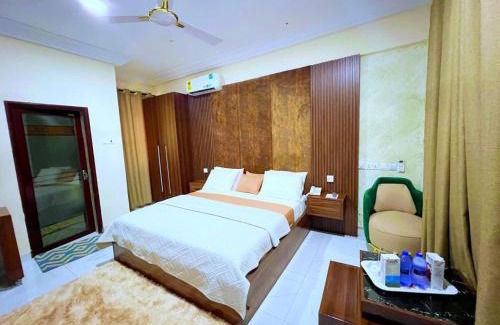 Tamale Hotel | American Royal Lodge