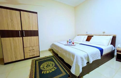 Tamale Hotel | American Royal Lodge