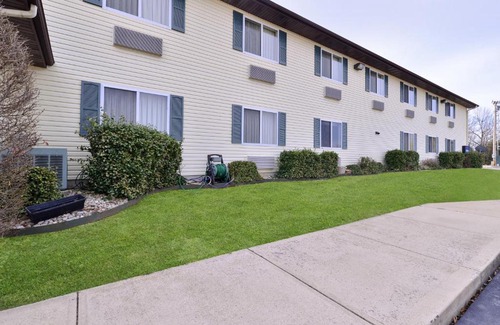 Seymour Hotel | Americas Best Value Inn - Seymour