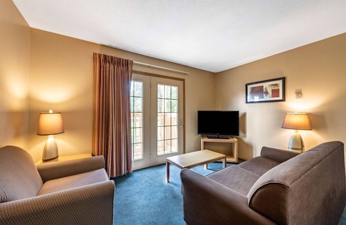St. Marys Hotel | Americas Best Value Inn & Suites St. Marys