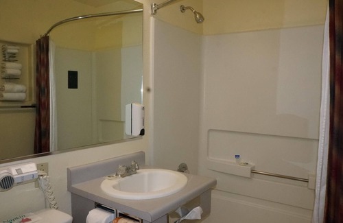Oroville Hotel | Americas Best Value Inn & Suites Oroville
