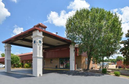Batesville Hotel | Americas Best Value Inn - Batesville