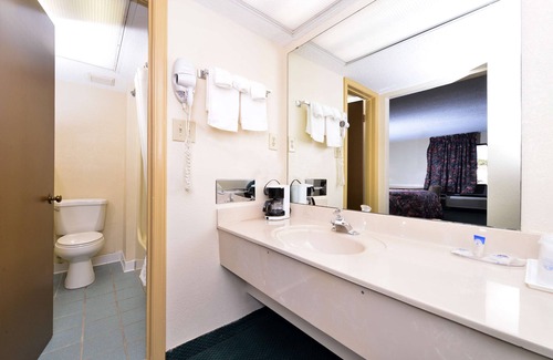 Bishopville Hotel | Americas Best Value Inn Bishopville