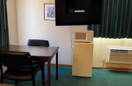 Torrington Hotel | Americas Best Value Inn Torrington