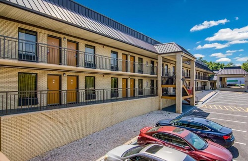 Wadesboro Hotel | Americas Best Value Inn Wadesboro