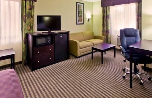 Council Bluffs Hotel | AmericInn by Wyndham Council Bluffs