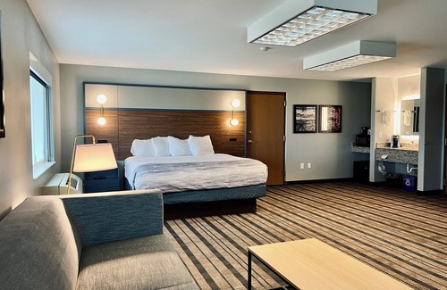 Beaver Dam Hotel | AmericInn by Wyndham Beaver Dam