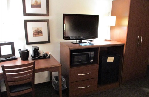 Laurium Hotel | AmericInn by Wyndham Calumet