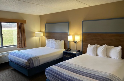 Greenville Hotel | AmericInn by Wyndham Greenville
