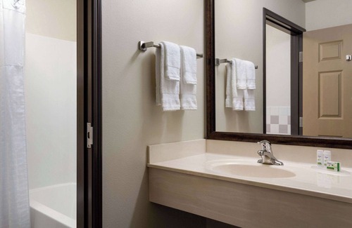 Havre Hotel | AmericInn by Wyndham Havre