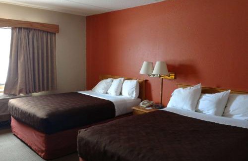 Iron River Hotel | AmericInn by Wyndham Iron River