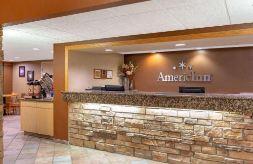 Okoboji Hotel | AmericInn by Wyndham Okoboji