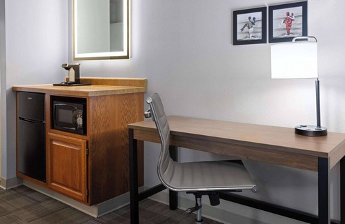 Iron Mountain Hotel | AmericInn by Wyndham Iron Mountain