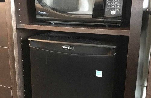 Winona Hotel | AmericInn by Wyndham Winona