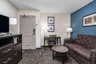 Winona Hotel | AmericInn by Wyndham Winona