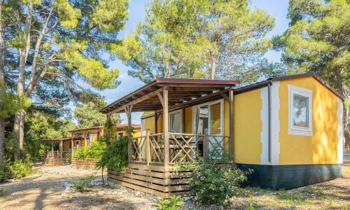 Cove Tri Zala (Zrnovo) Resort | Aminess Planet Camping Holiday Homes Port9