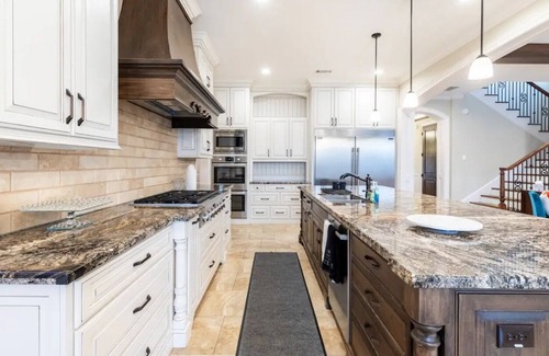 Southeast Houston Villa | AMLUX