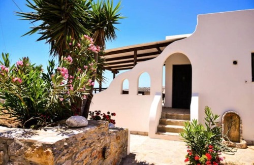 Katapola Apartment | Amorgos Suite Panoramic sea view private parking