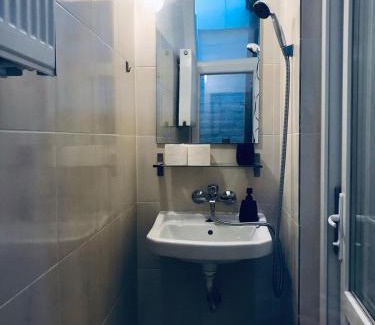 Gara de Nord House | AMOS HOMES accommodation