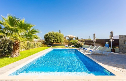 Gennadi Villa | Amphitrite Villa - Four Bedroom Villa, Sleeps 8