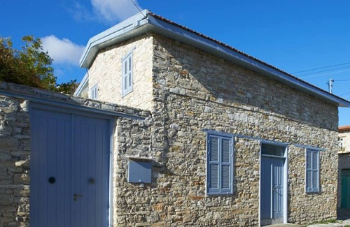 Pano Lefkara House | AMPLE PLACES Monadiko HousenTraditional house in the center of Lefkara village