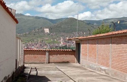 Cusco House | Amplia casa con jardines y terraza para pasar dias tranquilos
