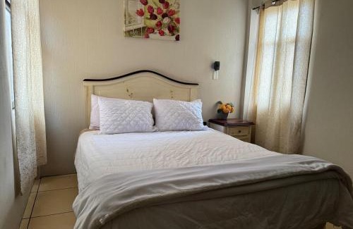 Quetzaltenango Apartment | AMPLIO APARTAMENTO, en Cerezos 1 Quetzaltenango