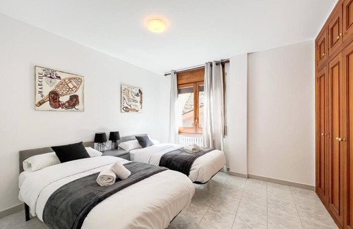 Pal Apartment | Amplio Apartmento en Pal. 8PAX