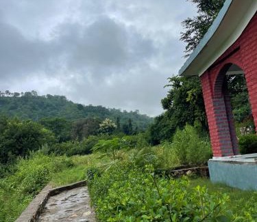 Gogunda Hotel | Amrai Valley Resort