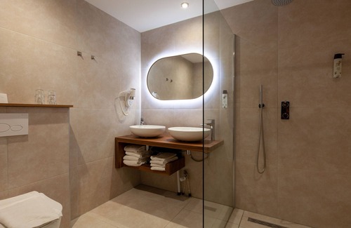 Uithoorn Hotel | Amsterdam Airport Hotel Uithoorn