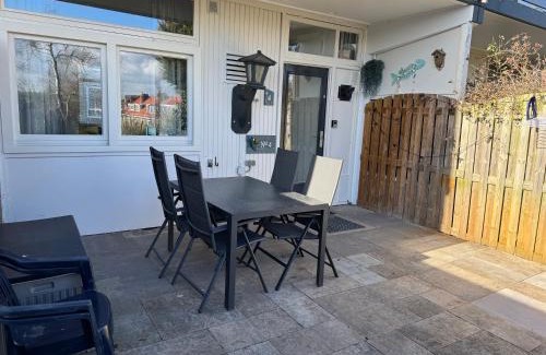 Zandvoort Apartment | Amsterdam Beach Home 4