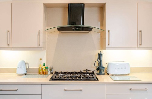 Cramond Bridge Villa | Amulree Edinburgh City