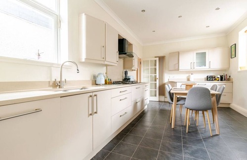 Cramond Bridge Villa | Amulree Edinburgh City