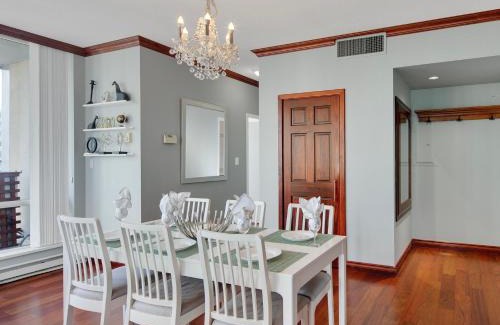 Coal Harbour Apartment | amyhd4now