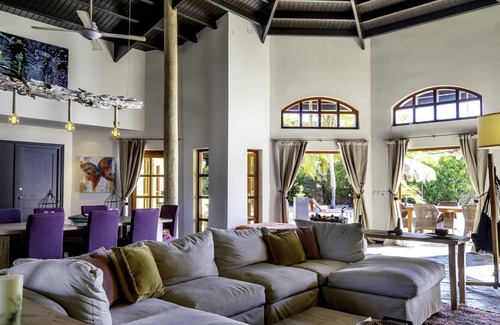 Sabadeco Villa | An amazing oceanfront villa with ocean access