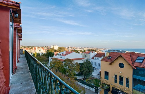 Estoril Apartment | An amazing sea view apartment in Estoril