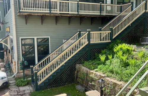 Galena Apartment | An Artistic retreat in the heart of downtown Galena