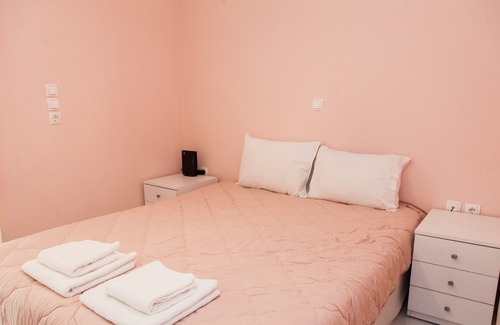 Keratsini-Drapetsona Apartment | An authentic Greek stay in Keratsini