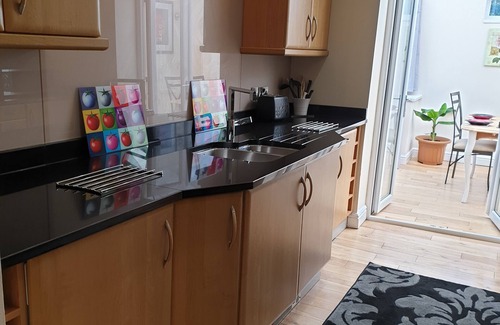Ainley Top Apartment | An elegant and spacious home from home at Lindley