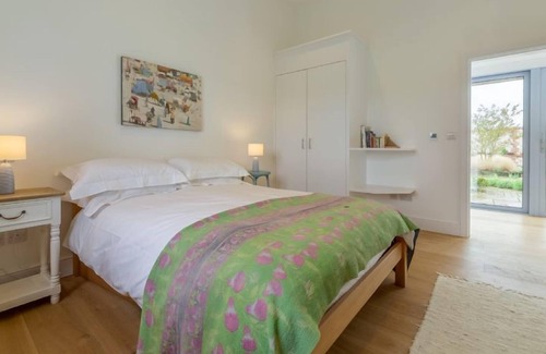 Deepdale House | An enchanting luxury self-catering coastal barn, set in an unrivalled position.