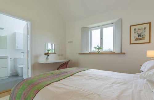 Deepdale House | An enchanting luxury self-catering coastal barn, set in an unrivalled position.