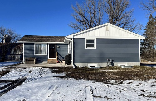 Pine City House | An escape to Sister's Haven