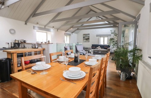 Saint Erth Praze Cottage | AN SKYBER, family friendly, character holiday cottage in Perranuthnoe