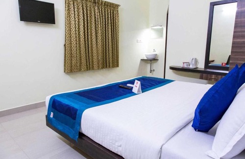 Nanganallur Hotel | AN STAYS Chennai Airport